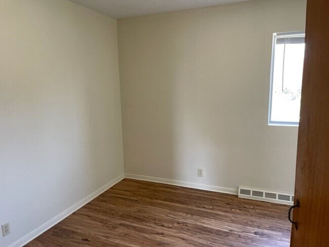 Foto del edificio - 507 W Kirby Ave