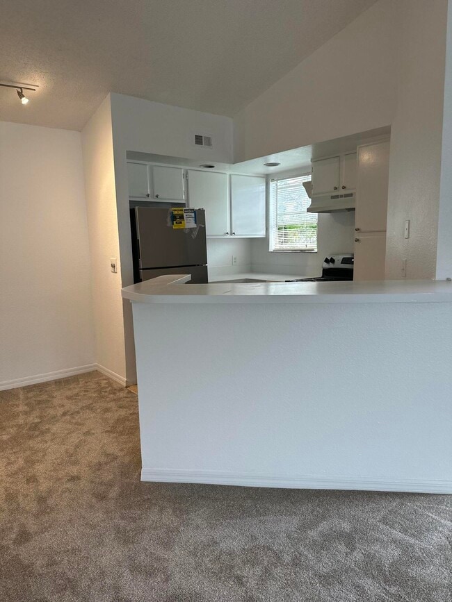 Foto del edificio - 1401 Village Blvd