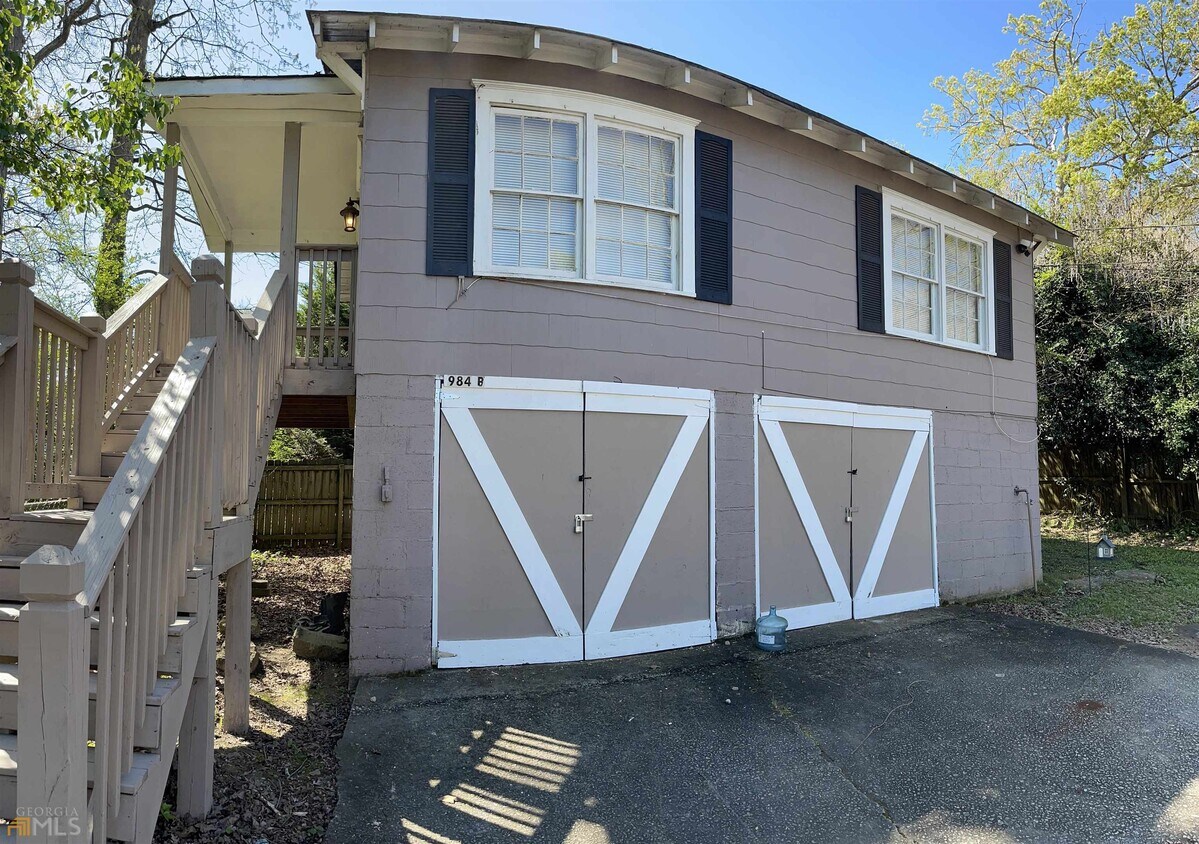 Foto principal - 984 Byron Dr SW