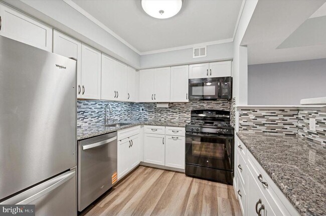 Foto del edificio - 319 Stony Way