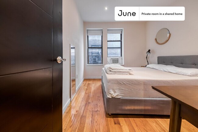 Foto del edificio - Private bedroom in 4 bed/2 bath Home