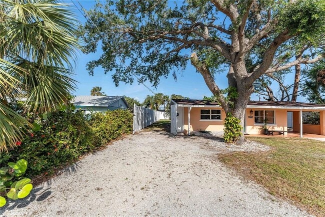 Building Photo - 1841 Buccaneer Dr