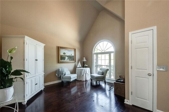 Foto del edificio - 6245 Zinfandel Dr