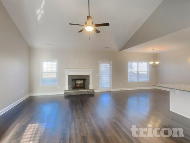 Foto del edificio - 150 Brookhaven Dr