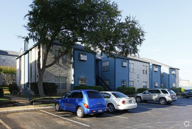 Building Photo - Sugar Hill
