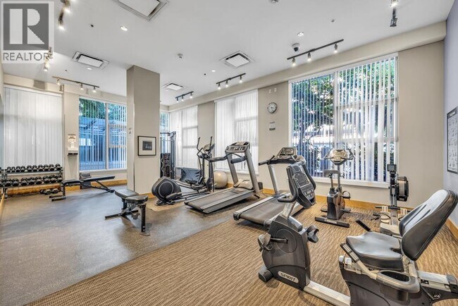 Photo du bâtiment - 2289 Yukon Crescent