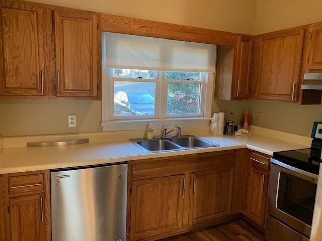Foto del edificio - 403 Danforth Drive- Bev Roberts Rentals & ...