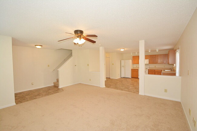 Building Photo - 12163 Maize Dr
