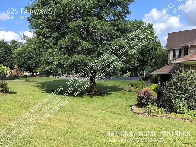 Building Photo - Rent to Own Large Home on Large Lot with $...
