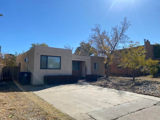 Foto del edificio - 4614 Idlewilde Ln SE