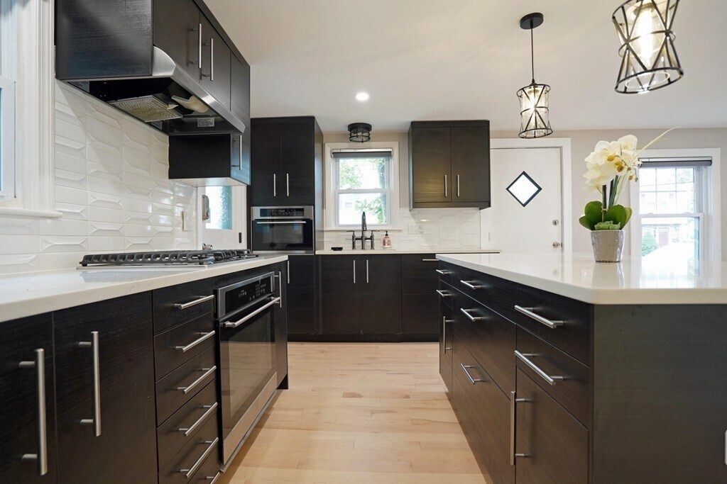 Foto principal - 27 Amherst Ave