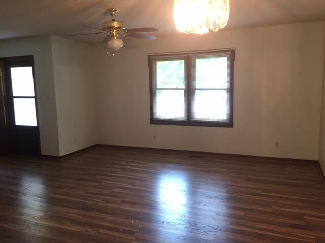 Building Photo - 1137 Sigsbee Rd