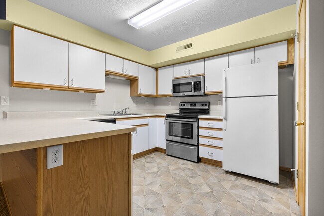 Foto del edificio - 2270 Holiday Rd Unit 503