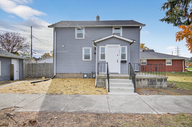 Building Photo - 3015 19th St