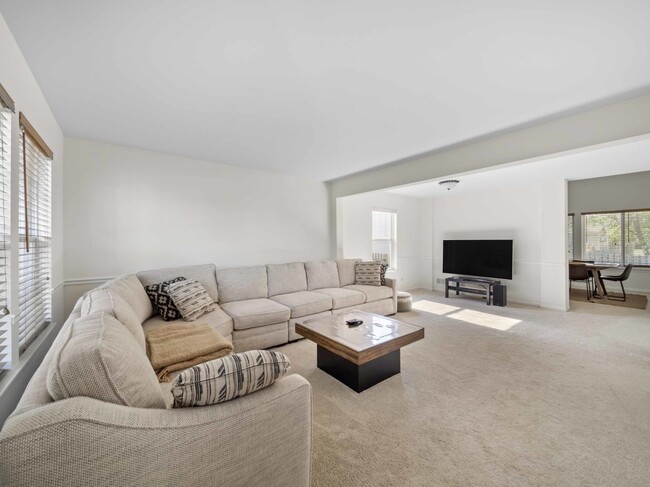 Foto del edificio - 2521 Waterford Ln