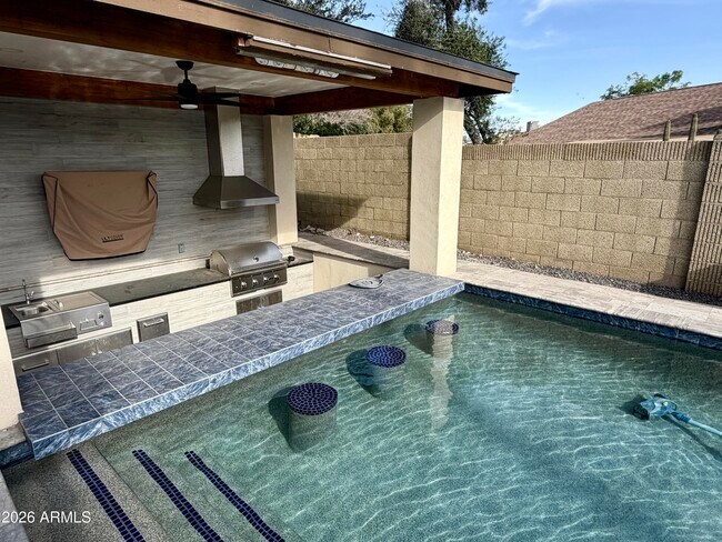 Foto del edificio - 5022 E Salinas St