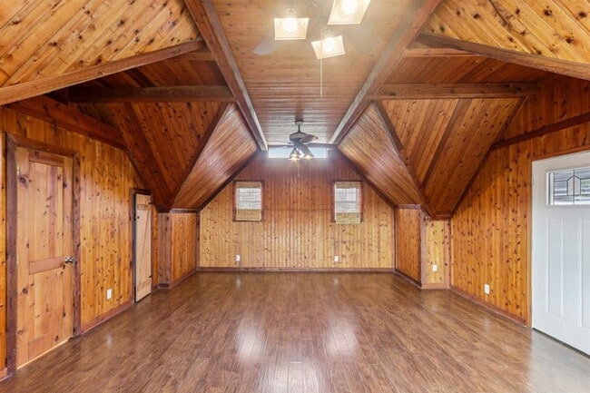 Foto del edificio - 24369 Bingham Creek Rd