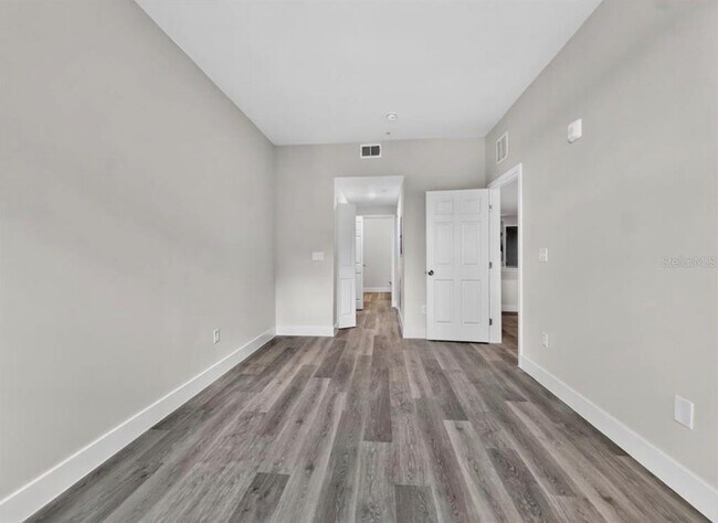 Building Photo - 4424 S Texas Ave