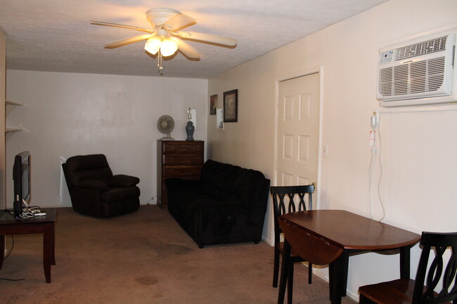 Living Area - Eating - Screened Door to Balcony - 7125 N Springboro Pike
