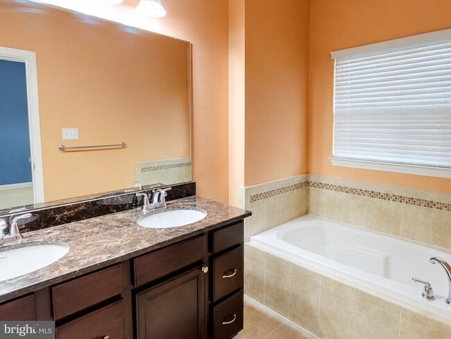 Building Photo - 22321 Honey Hill Ln