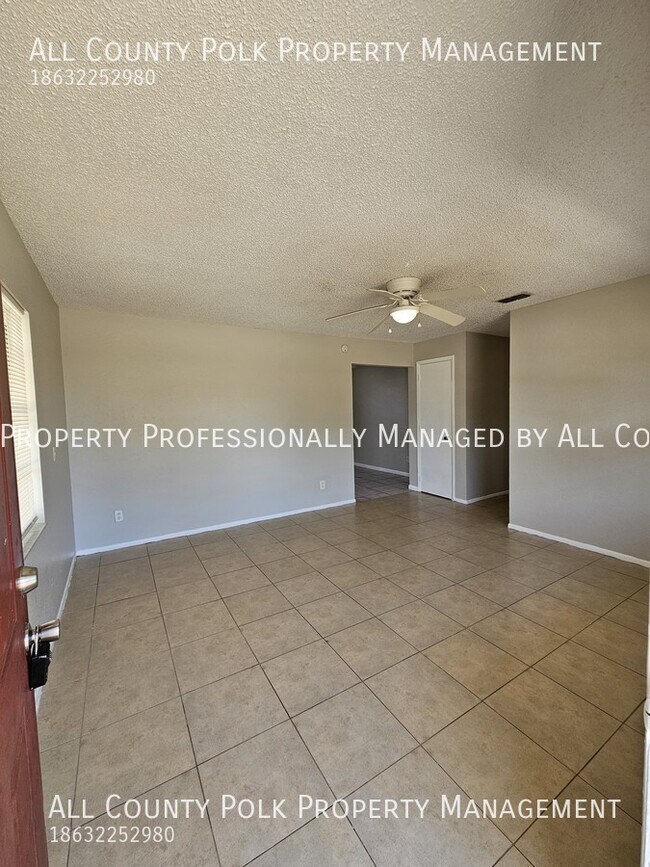Building Photo - 3 Bedroom 1.5 Bath Single Family Home