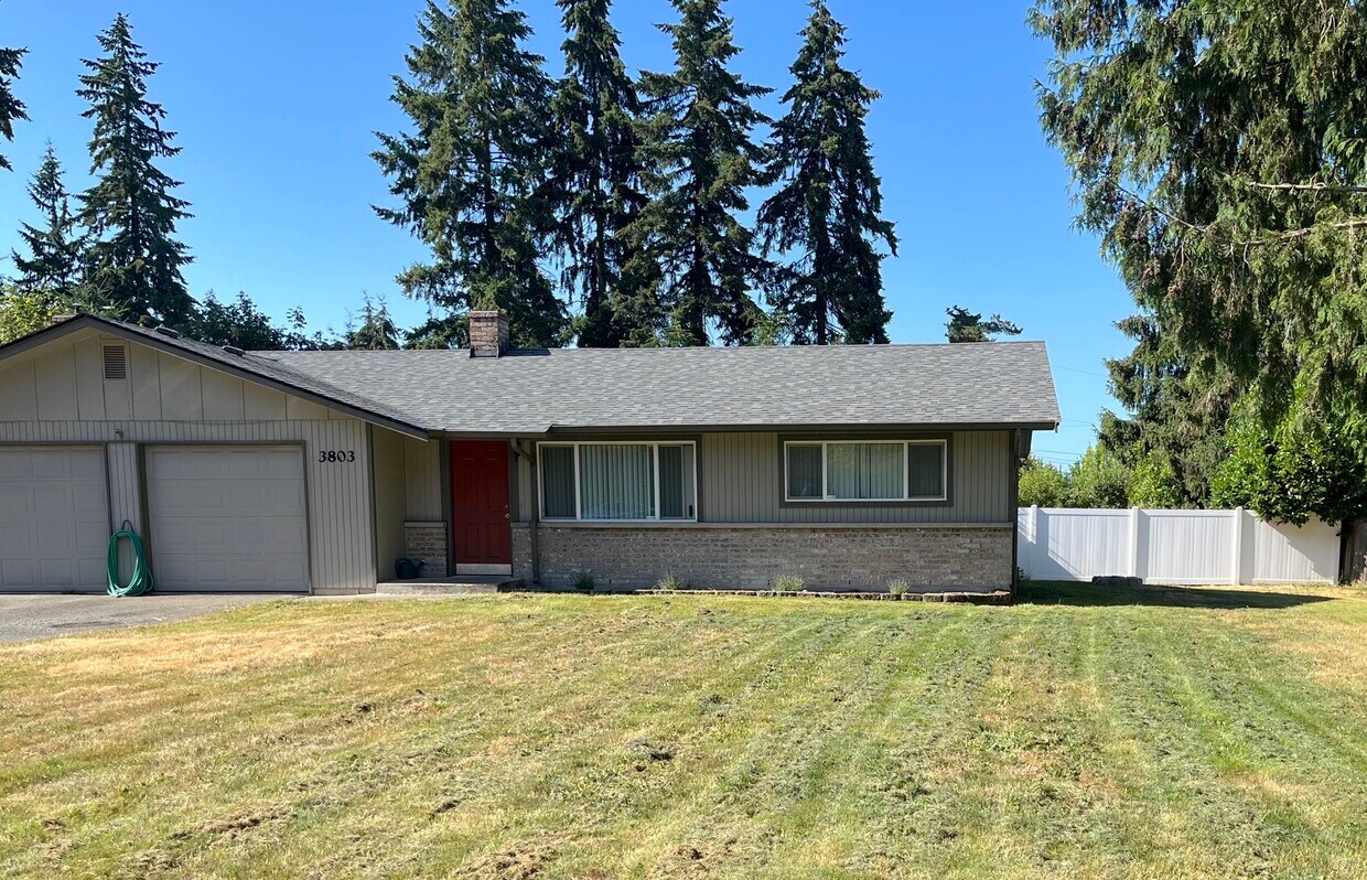 Primary Photo - 3803 56th Street Ct E