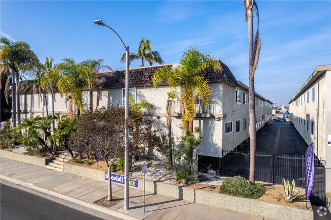 Fotografía del edificio - 1261-1281 Rosecrans Ave.