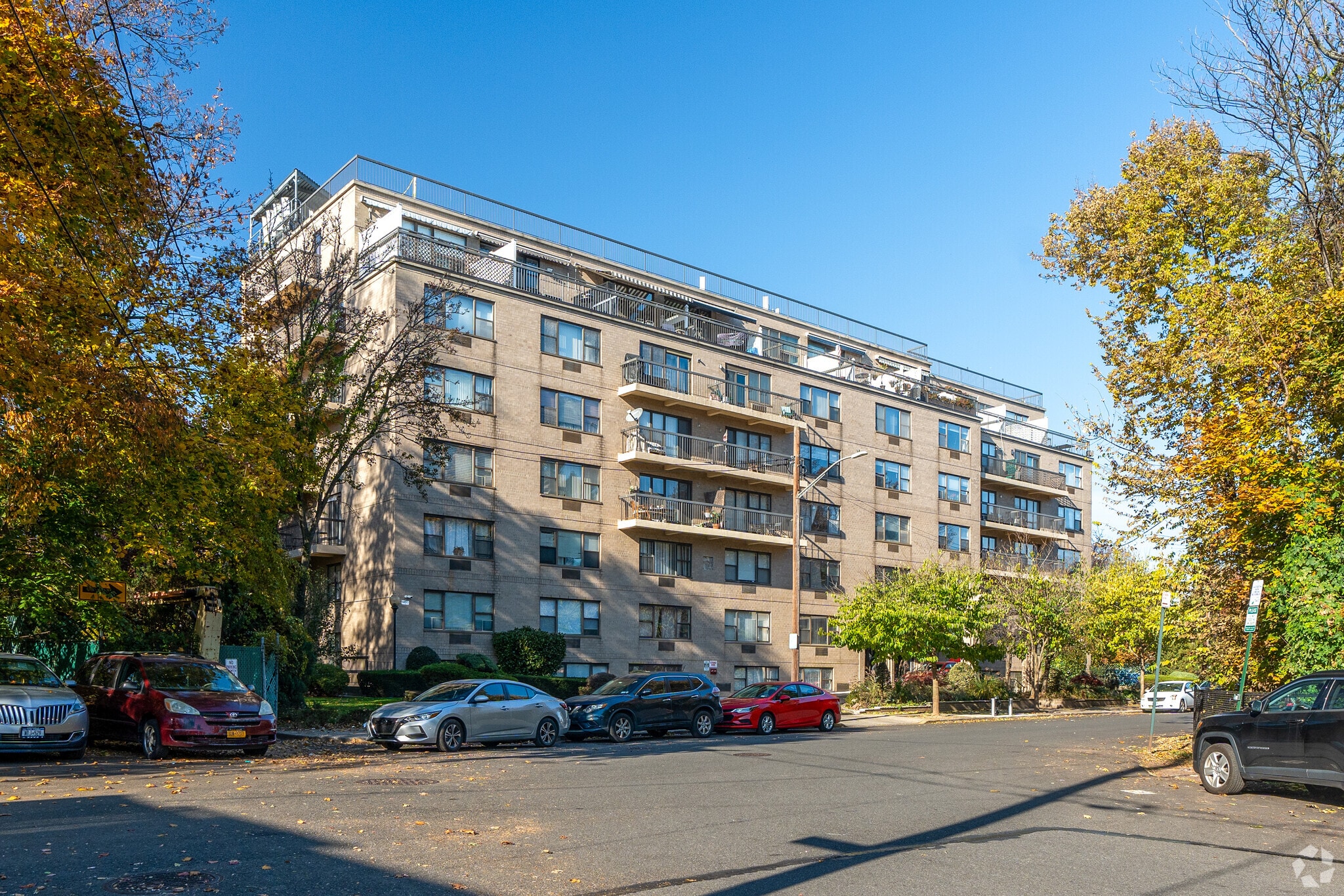 Woodview Condominium