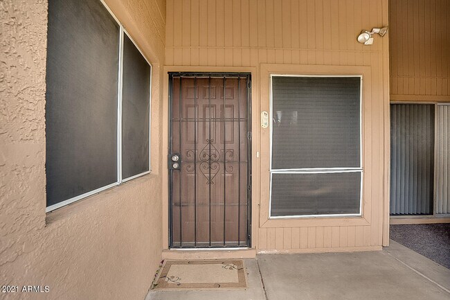 Foto del edificio - 20420 N 6th Dr