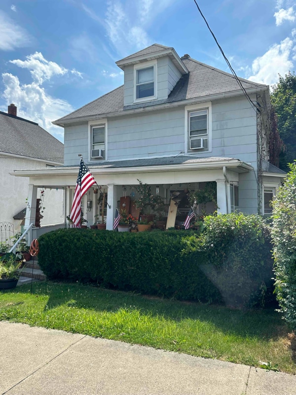 Primary Photo - 209 Oak Hill Ave
