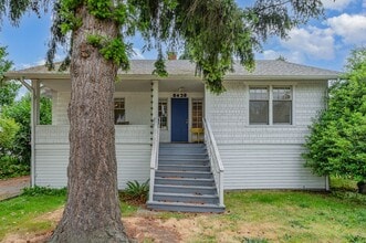 Building Photo - 8438 12th Ave SW