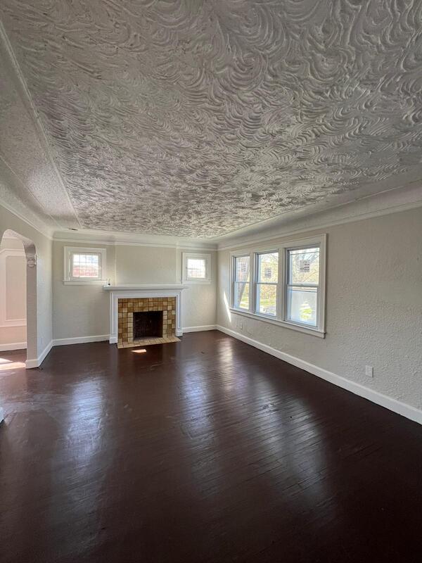 Foto del edificio - 14216 Mansfield St