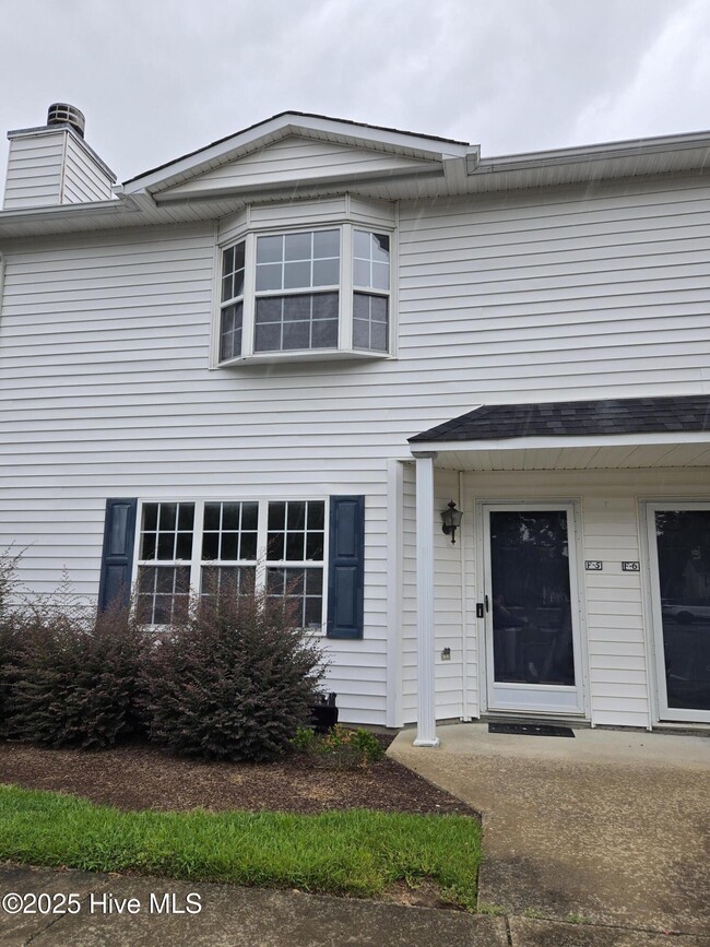 Building Photo - 1015 Spring Forest Rd