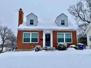 Building Photo - 2429 Mary Ave