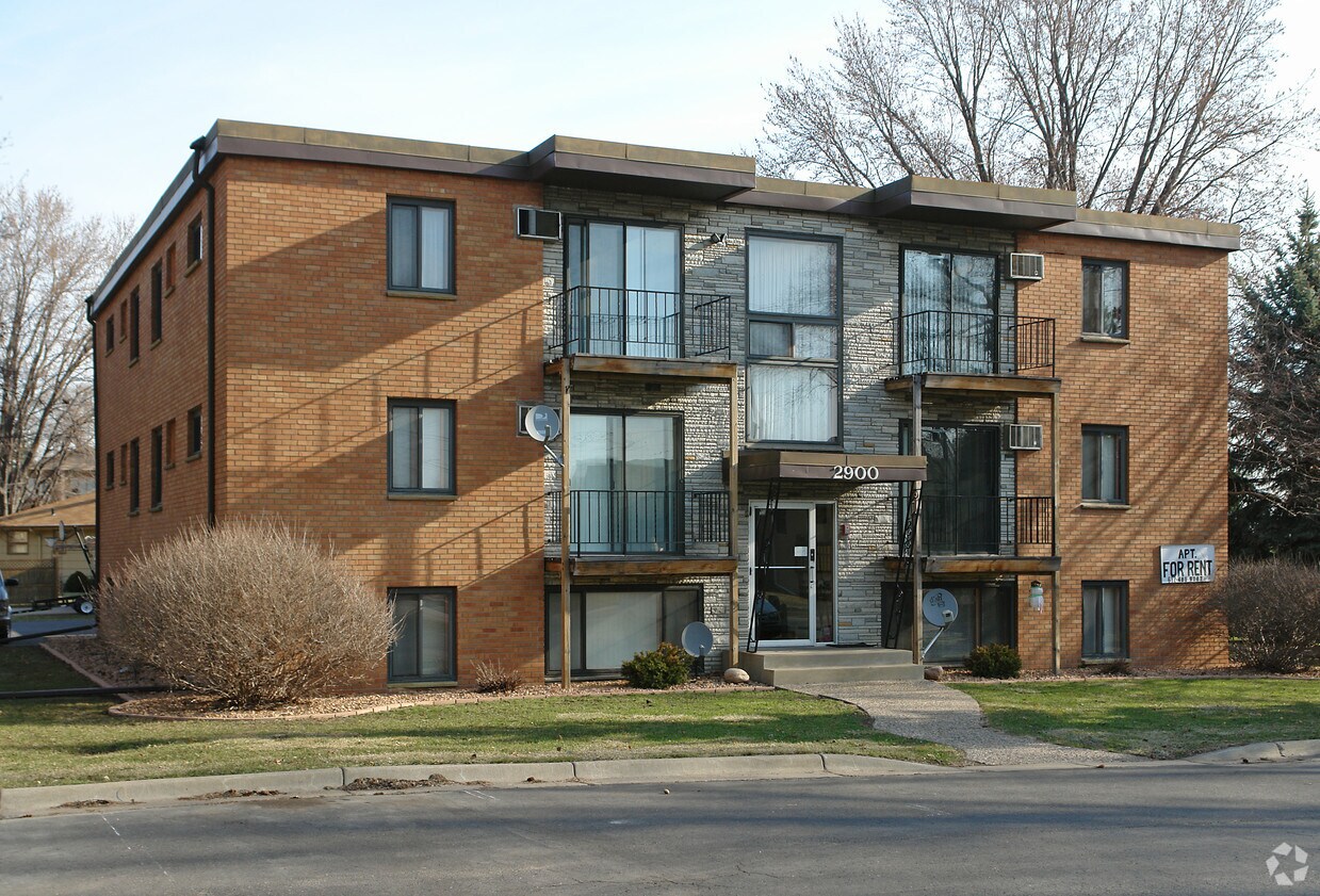 Foto principal - 2900 Highcrest Rd