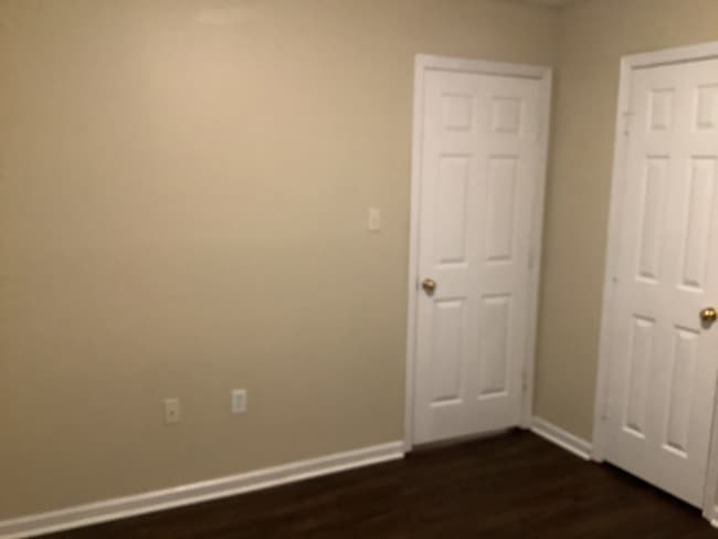 Building Photo - 108 Oak Grove Ln