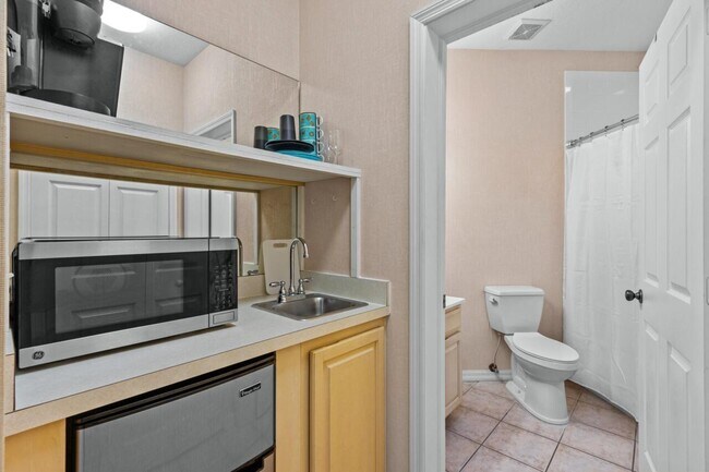Building Photo - 9823 Perfect Dr