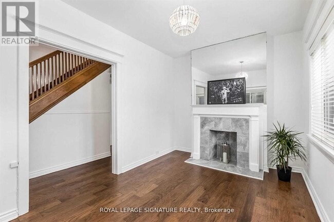 Building Photo - 419 Crawford St