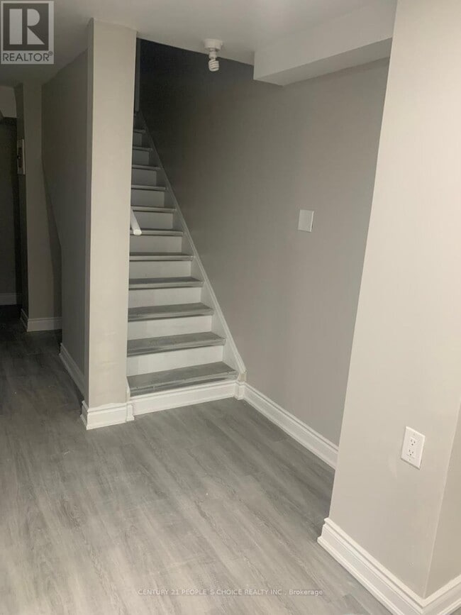 Building Photo - 24 Deepcoral Ct