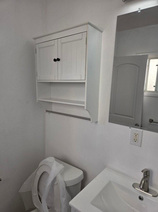 Building Photo - 4008 Rockwood St