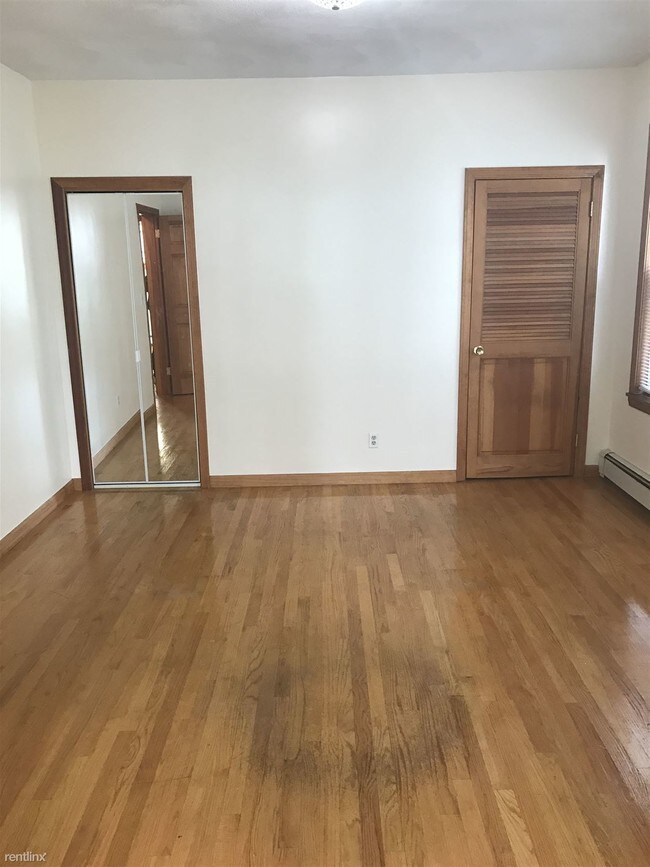 Foto del edificio - 608 E 2nd St