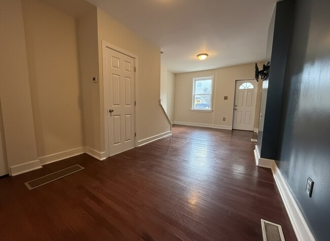 Foto del edificio - 2214 Memphis St