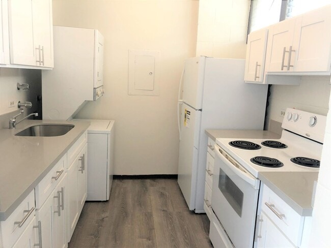 Building Photo - 1134 Kinau St