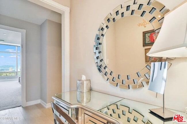 Foto del edificio - 900 W Olympic Blvd