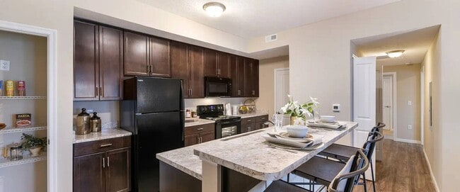 Building Photo - Residence at Cook's Pointe