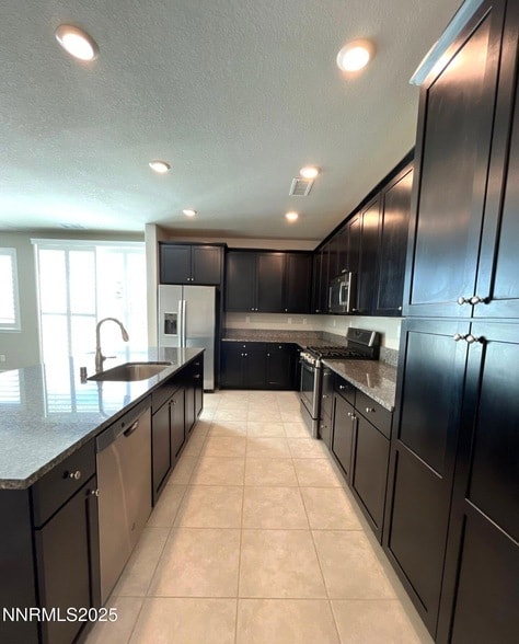 Building Photo - 2025 Elk Falls Way