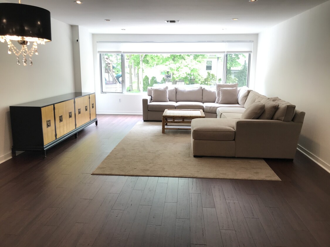 Foto principal - 173 Oak St