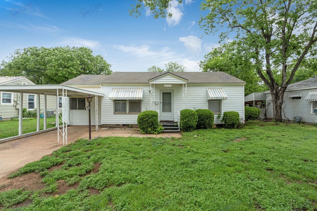 Foto principal - 2938 Hunter St