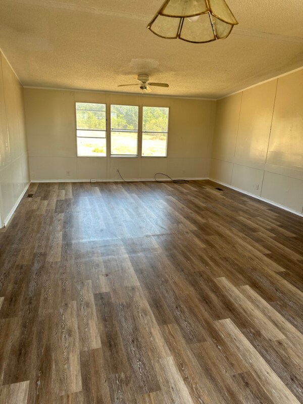 Foto del edificio - 311 Crescent Meadows Ln