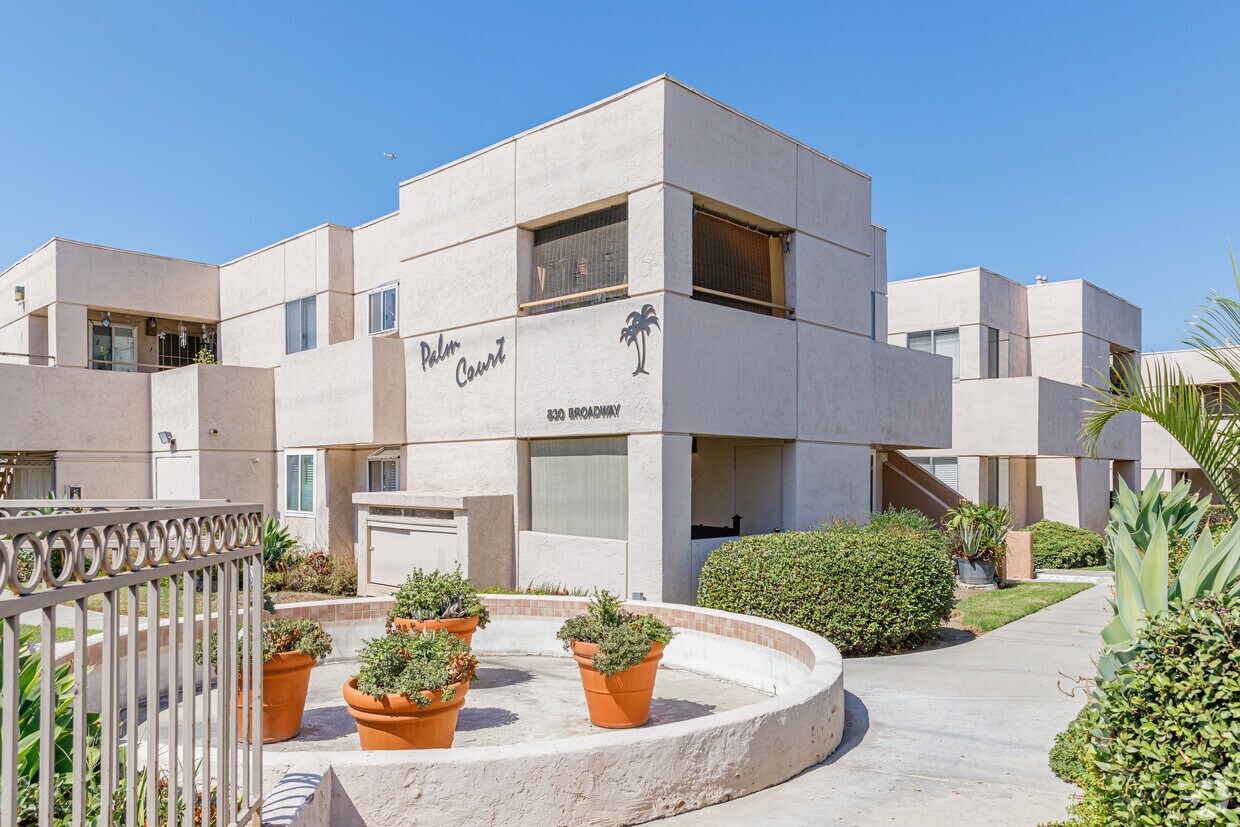 Palm Court Rentals in El Cajon at 830 Broadway El Cajon, CA | Apartments.com